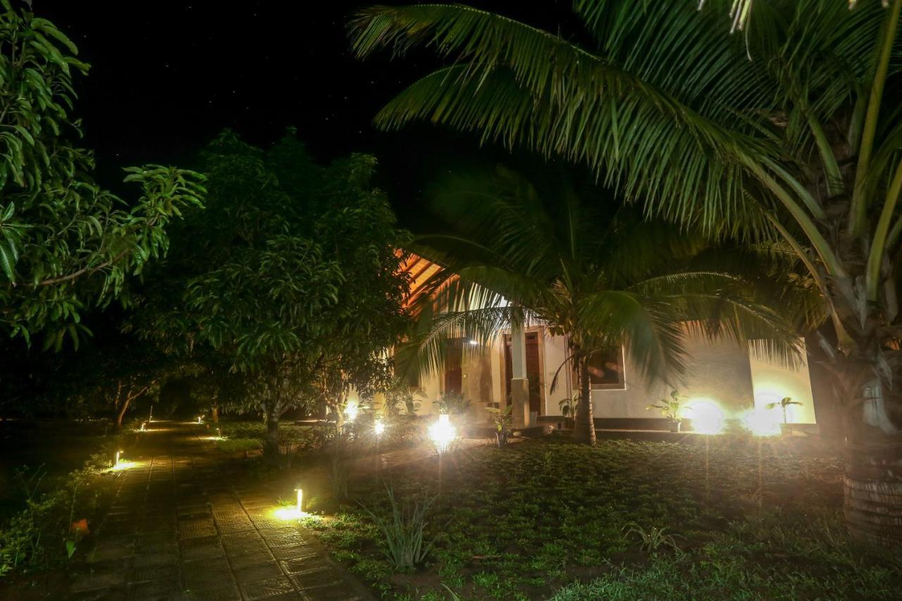 Subaseth Villa 아누라다푸라 외부 사진