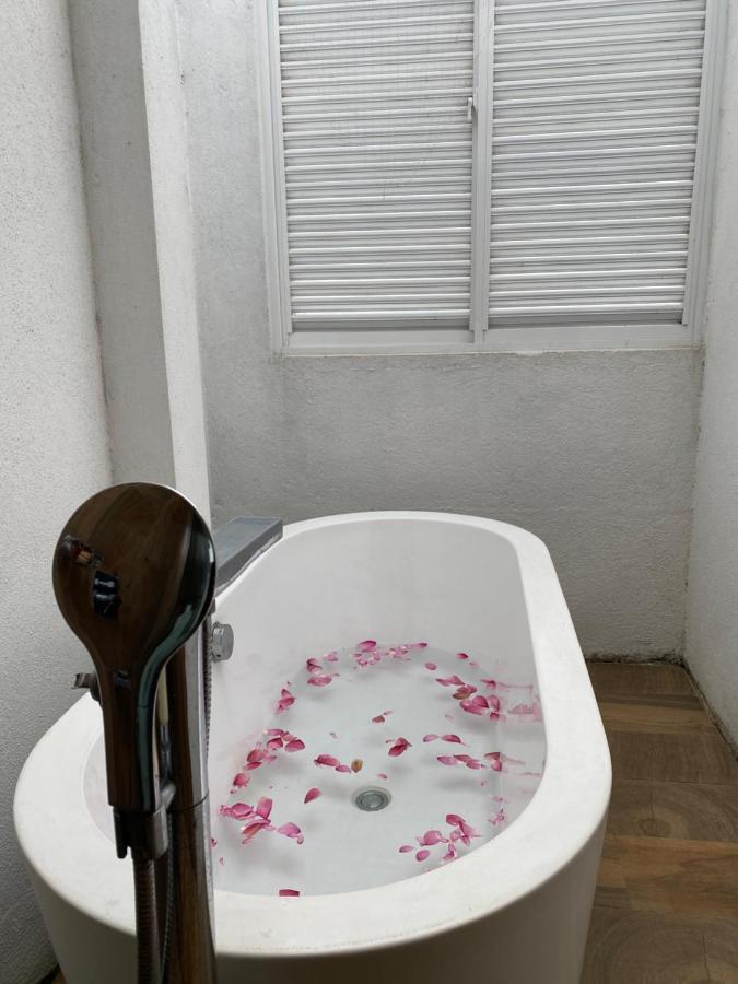 Subaseth Villa 아누라다푸라 외부 사진