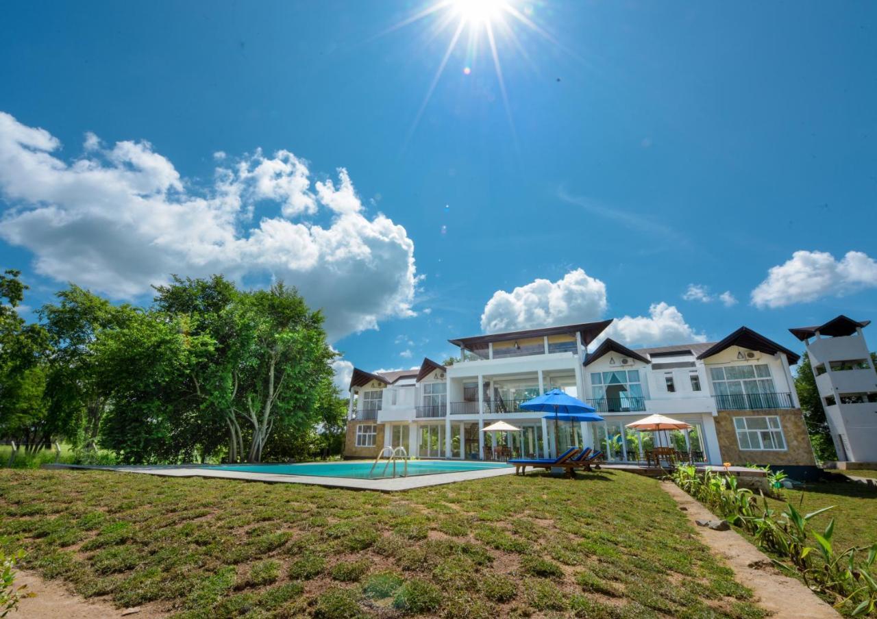 Subaseth Villa 아누라다푸라 외부 사진