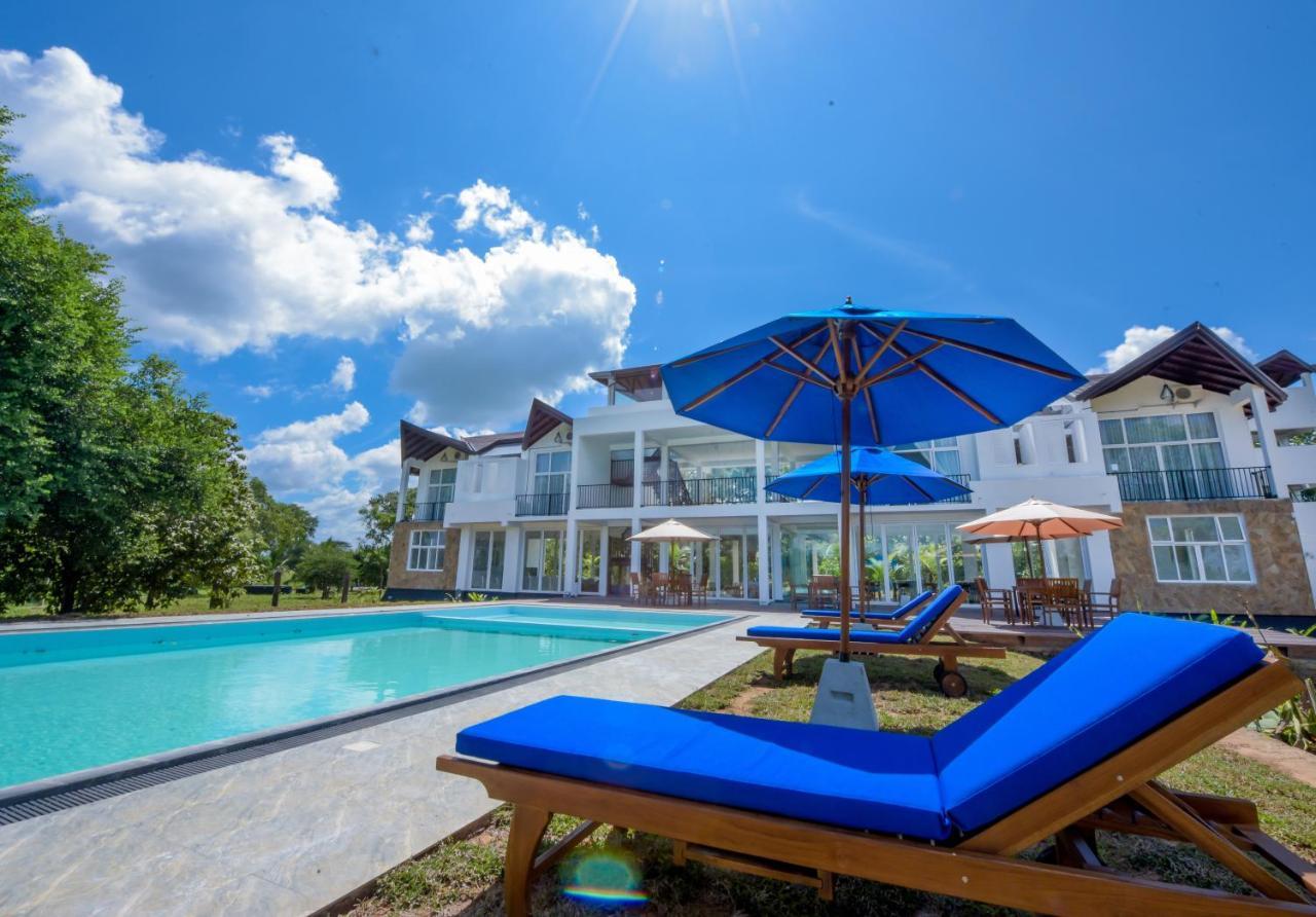 Subaseth Villa 아누라다푸라 외부 사진
