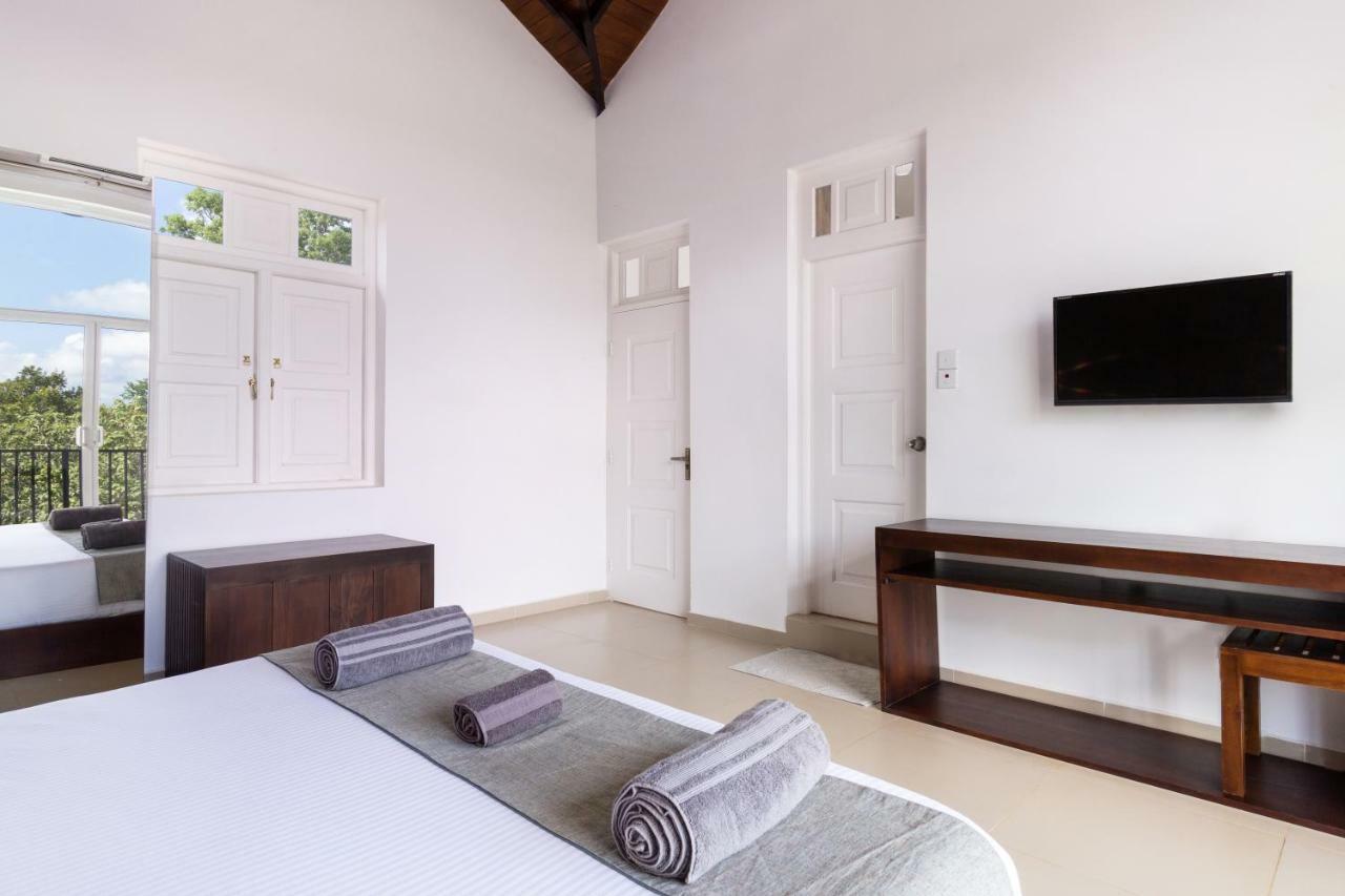 Subaseth Villa 아누라다푸라 외부 사진