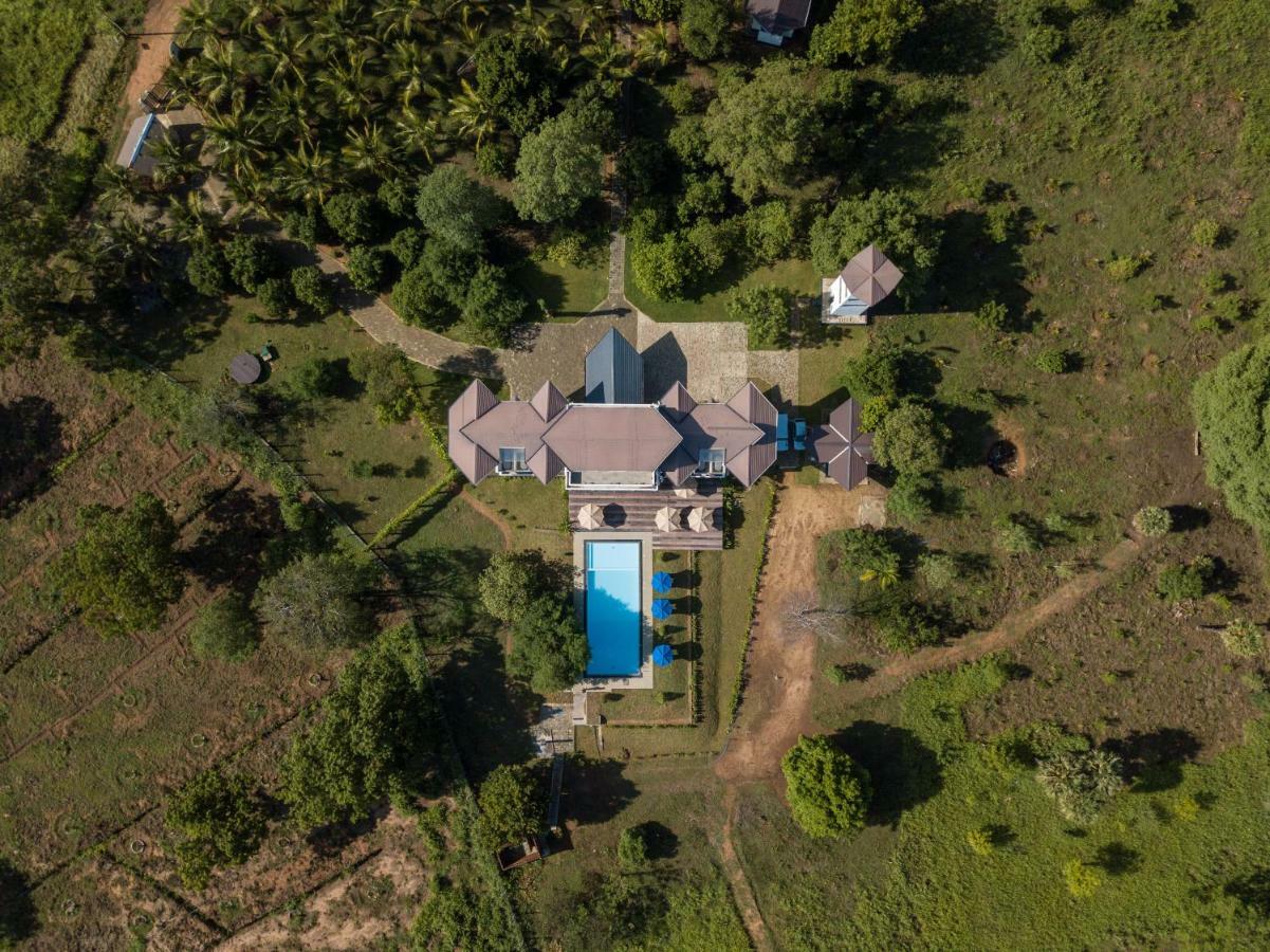 Subaseth Villa 아누라다푸라 외부 사진