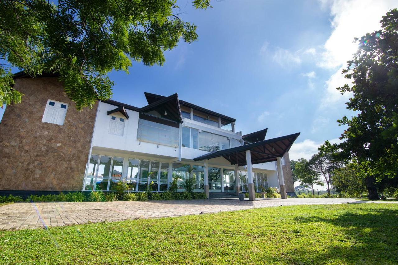 Subaseth Villa 아누라다푸라 외부 사진